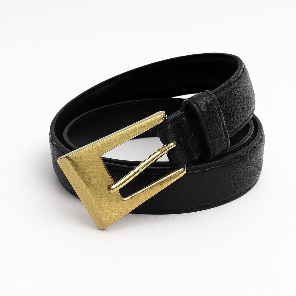 Liz Claiborne Black Leather Medium Gold Buckle Classic Polished Belt Medium